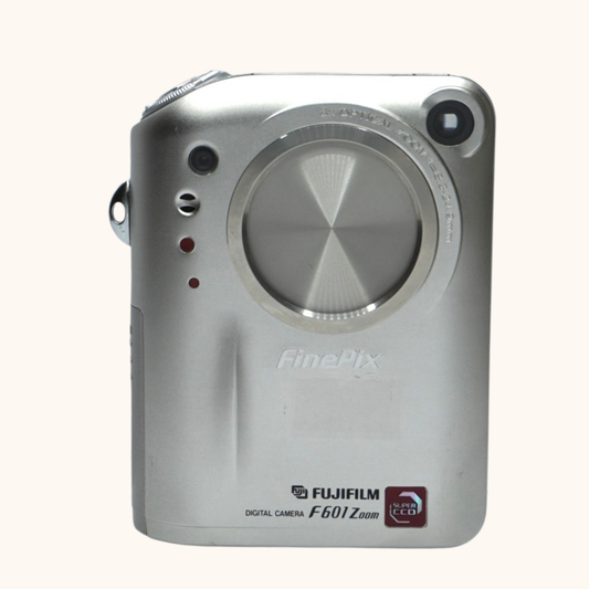 Fujifilm Finepix F601 Zoom (Silver)